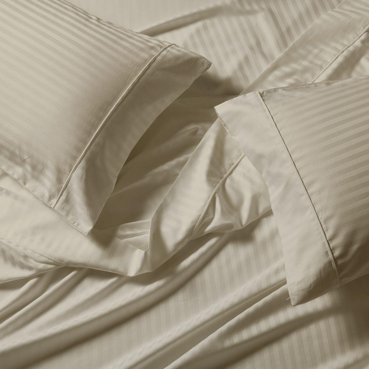 Wrinkle-Resistant-Extra-Deep-22-Inch-Pocket-Sheet-sets-Cotton-Blend-650Tc-Striped-Extra-Deep-Pocket-Sheets-3.jpg
